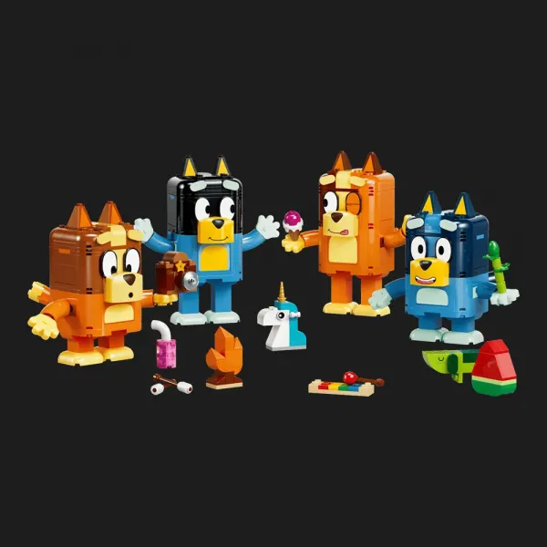 Конструктор LEGO Bluey Сім'я Блуї з кубиків (11217)