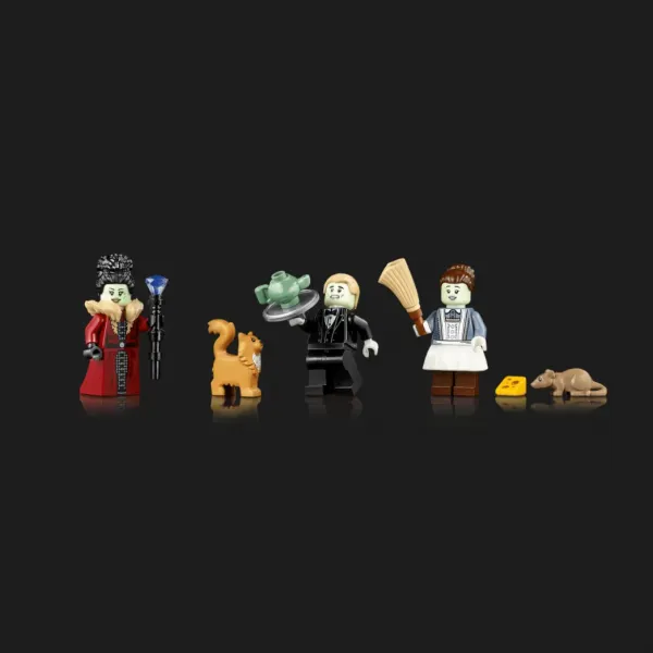 Конструктор LEGO Icons Маєток пані мера (11383)