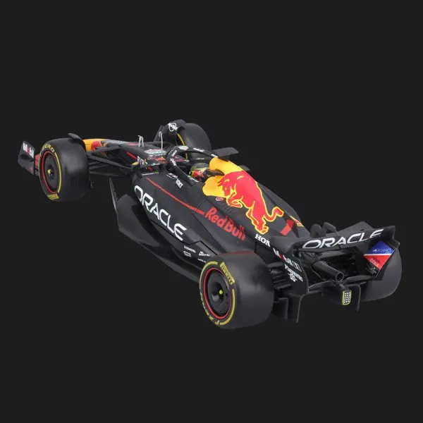 Авто-конструктор Bburago — Oracle Red Bull Racing RB19 в асортименті (1:24) (18-28507)
