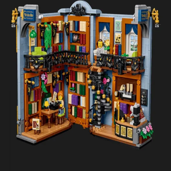 Конструктор LEGO Icons Книгарня: книжковий куточок (11379)