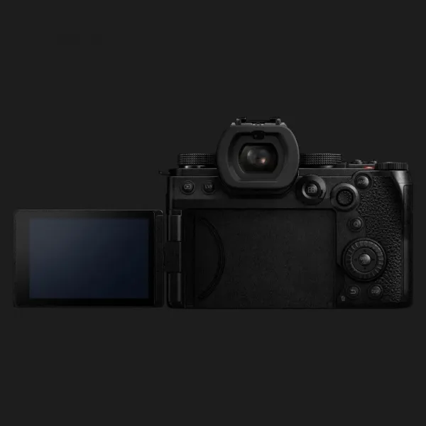 Цифровий фотоапарат Panasonic Lumix S DC-S5 IIX Kit 20-60mm (DC-S5M2XKEE) (Standard)
