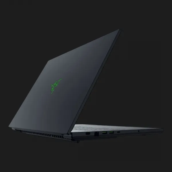 Ноутбук Razer Blade 18 18" (Intel Core Ultra 9/128GB/16TB (SSD)/RTX 5070 Ti) (RZ09-05297ER3-R3U9) (Standard)